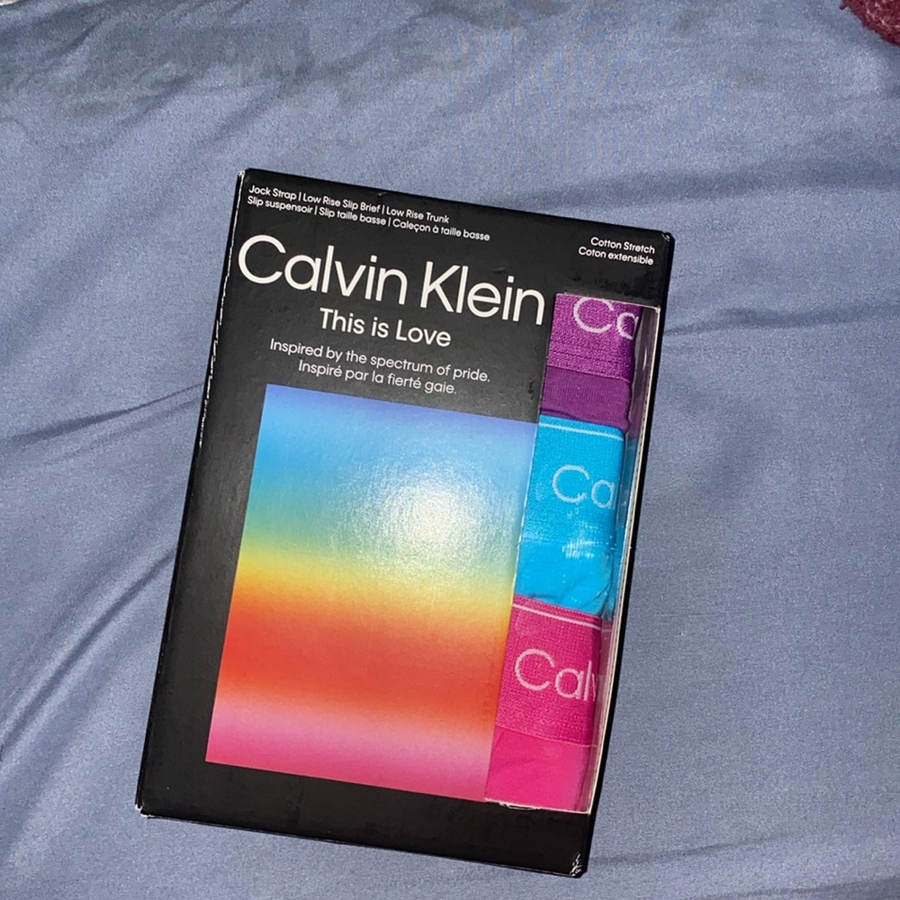 Calvin Klein 3 pc bundle - Picture 2 of 3